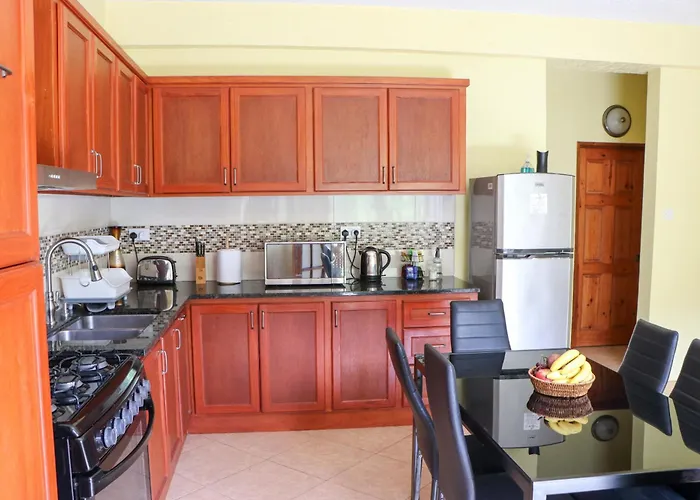 Rose Heights Apartments No 5